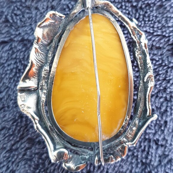Fabulous Antique Natural Butterscotch Egg Yolk Amber Brooch European Origin - Picture 8 of 11